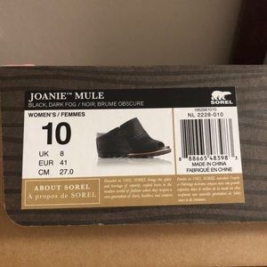 Women’s size 10 Joanie Mule black